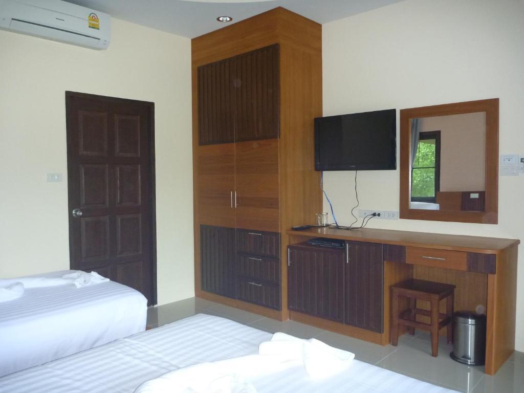 Phatcharee Resort Baan Tai Pokoj fotografie